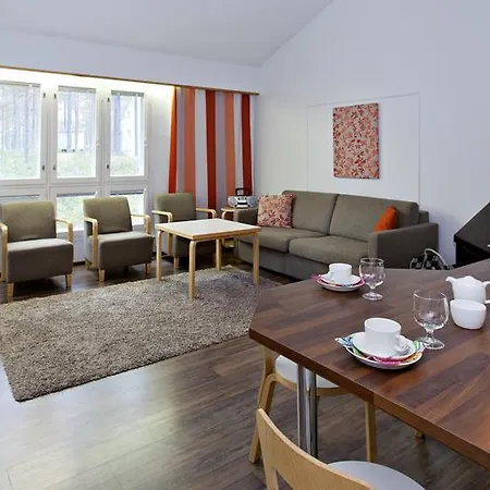 Apartment Club *